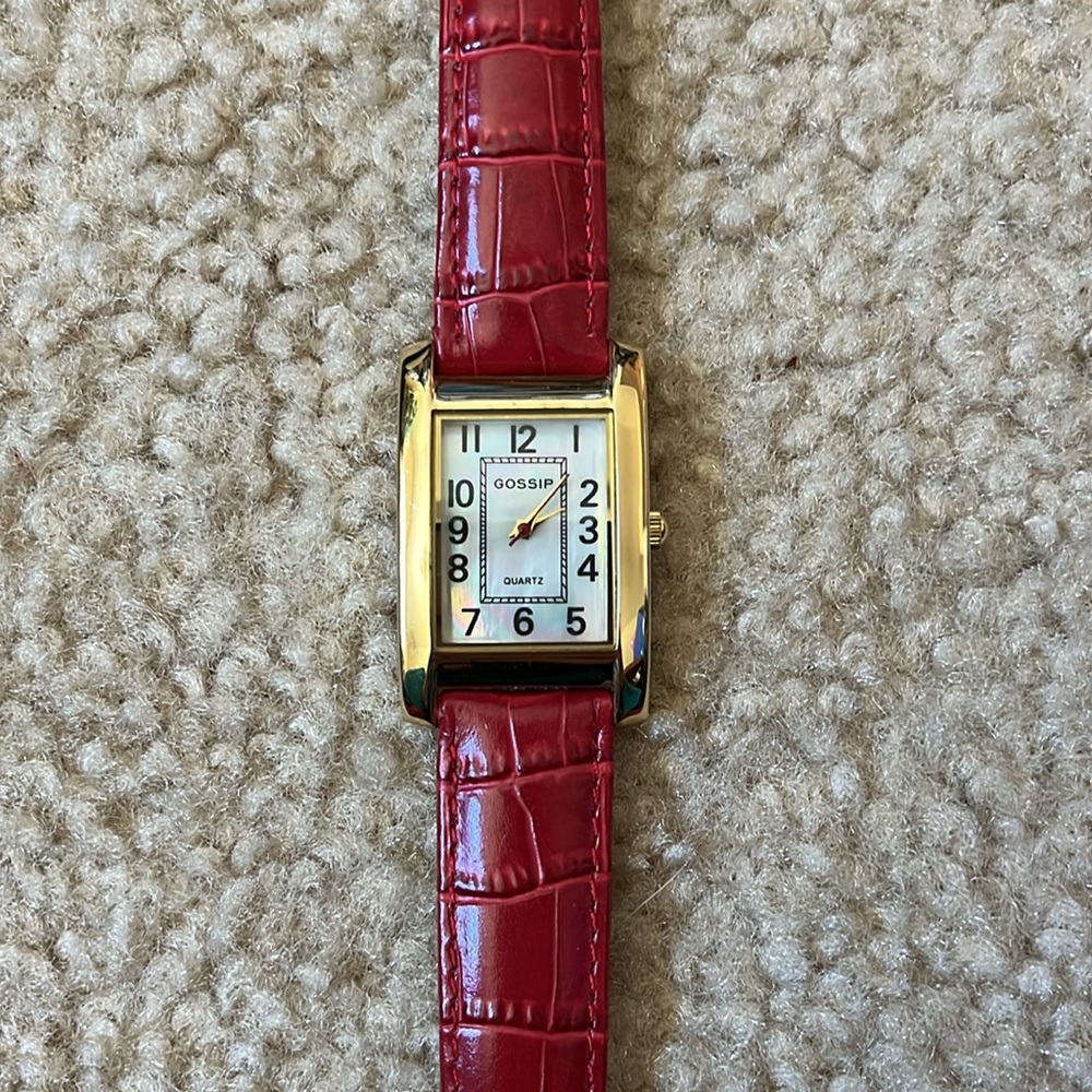 NEW Gossip Watch - Picture 2 of 3